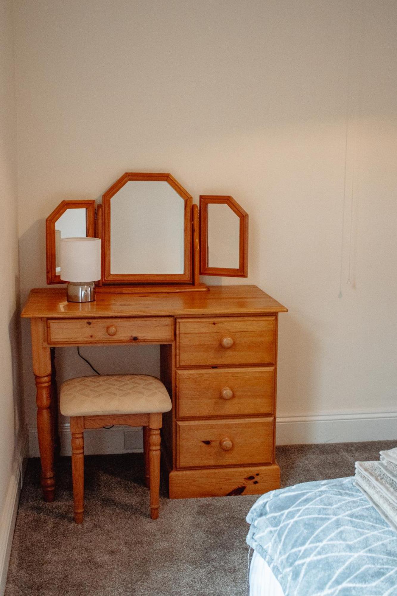 Rustic In Heart Of Town Otley (West Yorkshire)