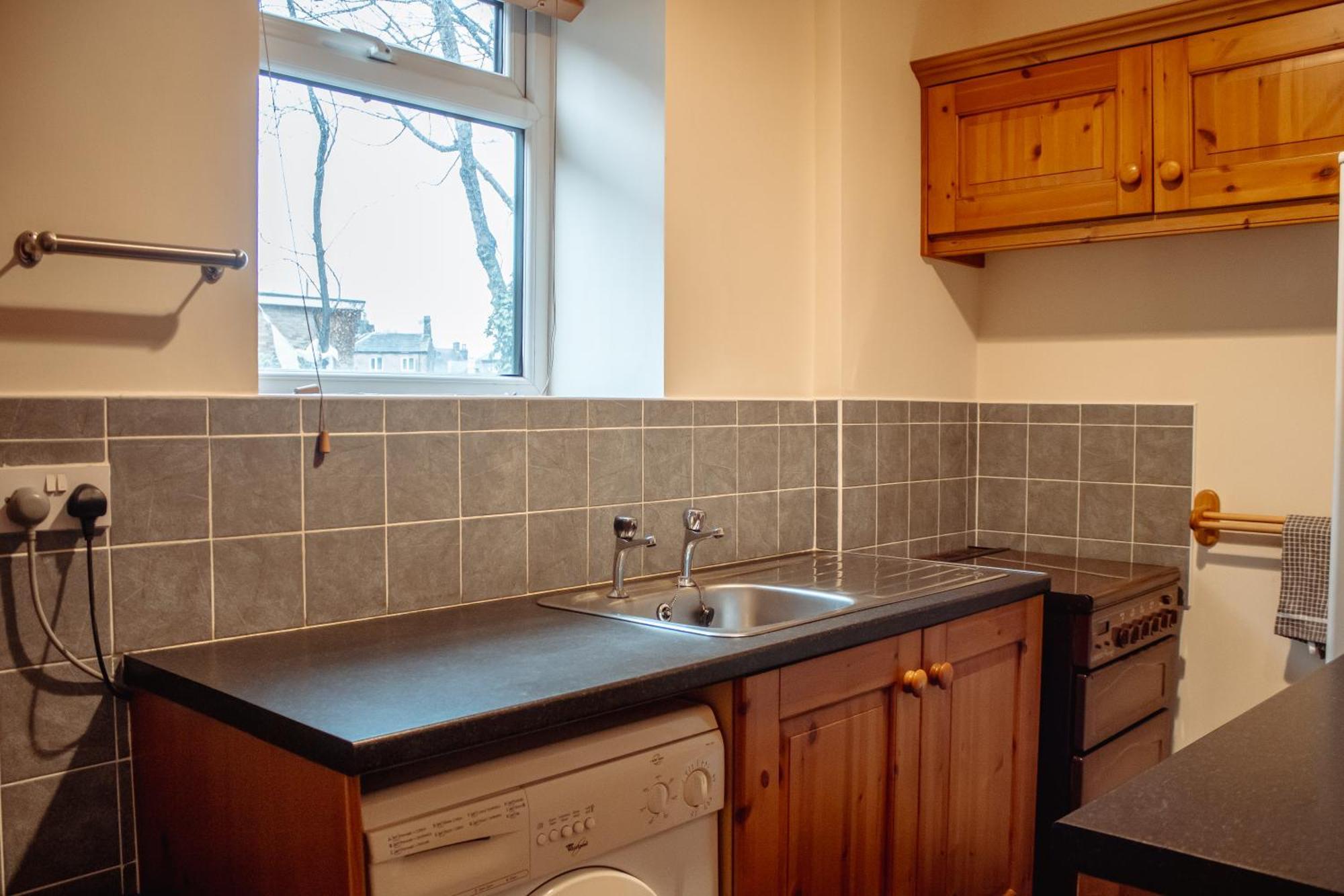 Rustic In Heart Of Town Holiday home
